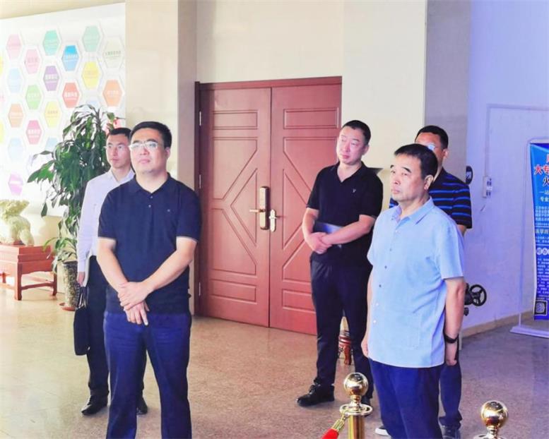 辽阳市白塔区委书记缪万举莅临bti体育信息调研指导
